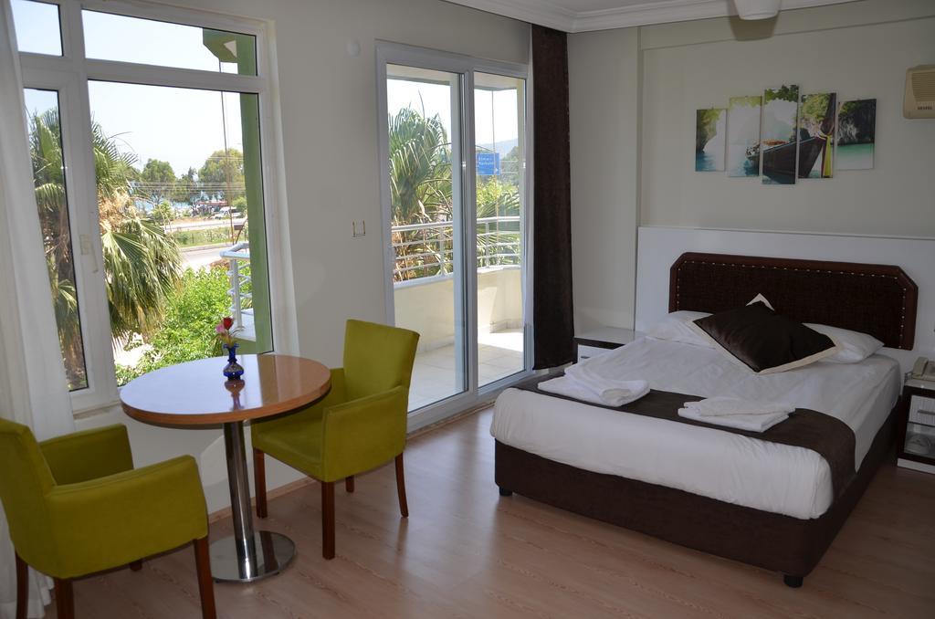 Hotel Simsek Finike Værelse billede